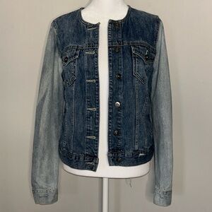 Two by Vince Camuto Two Toned Distressed Jean Jacket Size Small